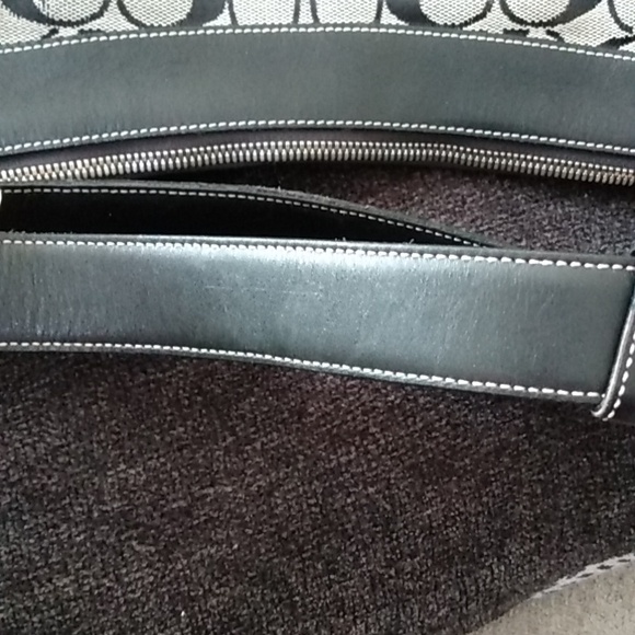 Authentic Coach Shoulder Bag - Picture 10 of 13